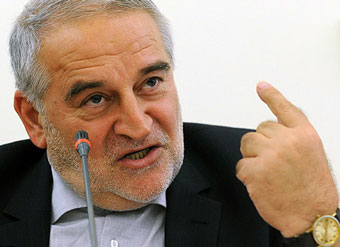 آقای استاندار به کجا چنین شتابان ؟ / مرحومان یاک 40 از نظر قانون کشوری شهید محسوب نشدند !