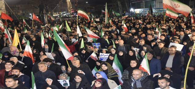 گلستان ما - مردم در دفاع از نظام ثابت قدم هستند